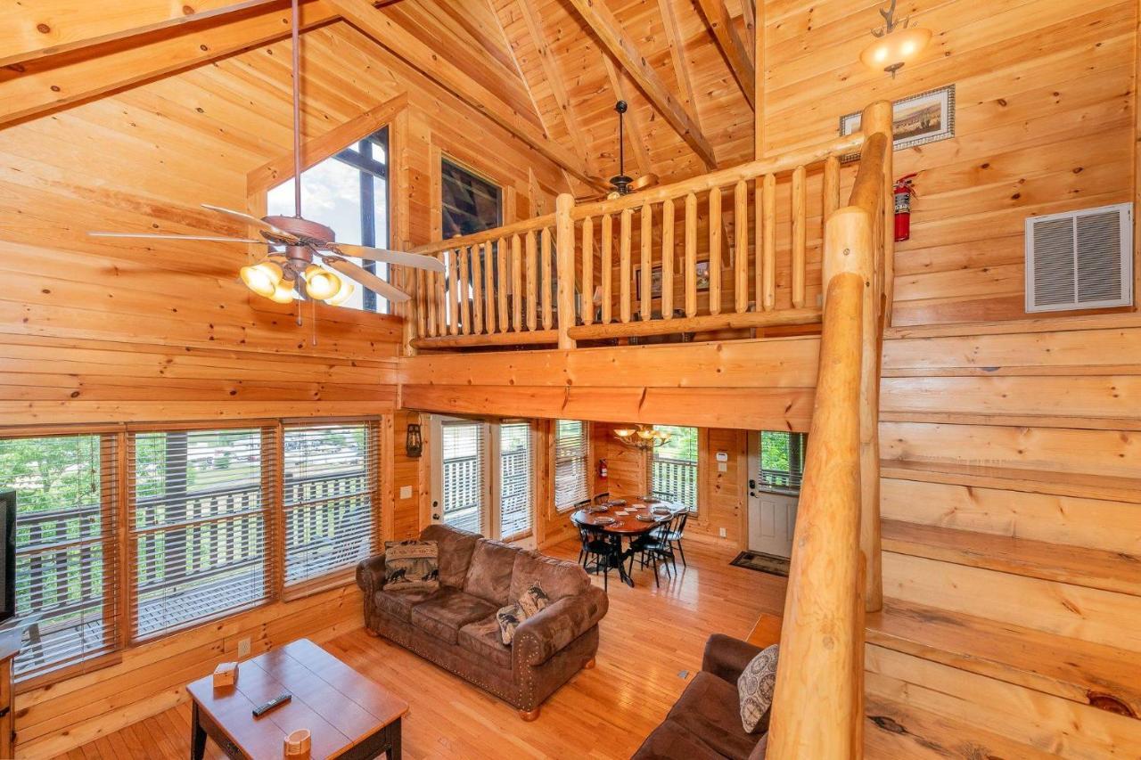 Mountain Creek Lodge Pigeon Forge Buitenkant foto