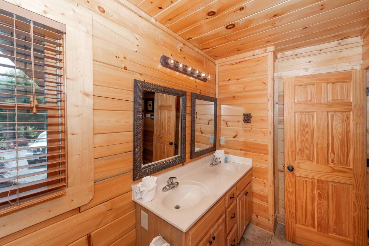 Mountain Creek Lodge Pigeon Forge Buitenkant foto