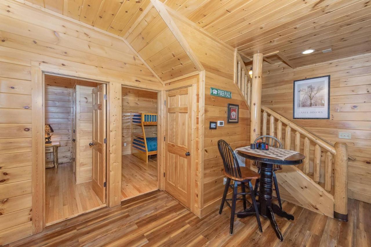Mountain Creek Lodge Pigeon Forge Buitenkant foto